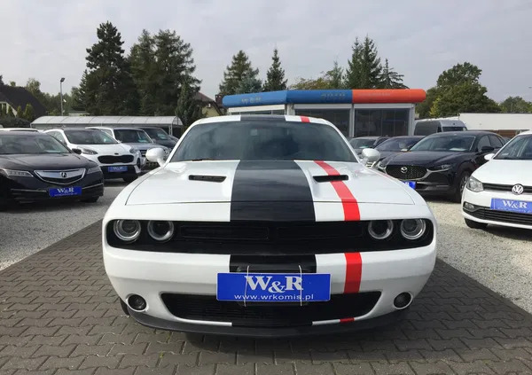 dodge Dodge Challenger cena 94900 przebieg: 105500, rok produkcji 2017 z Rejowiec Fabryczny